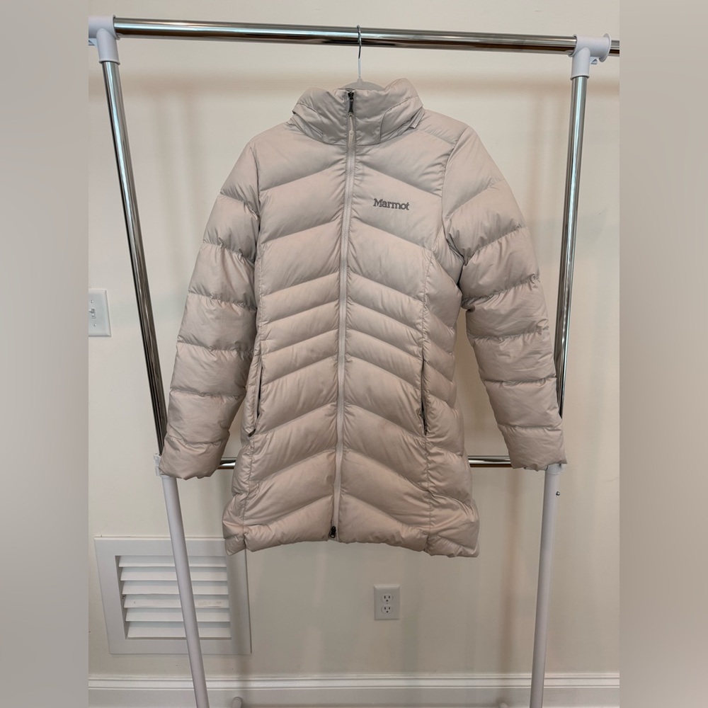 Marmot Women's Light Gray Puffer Jacket